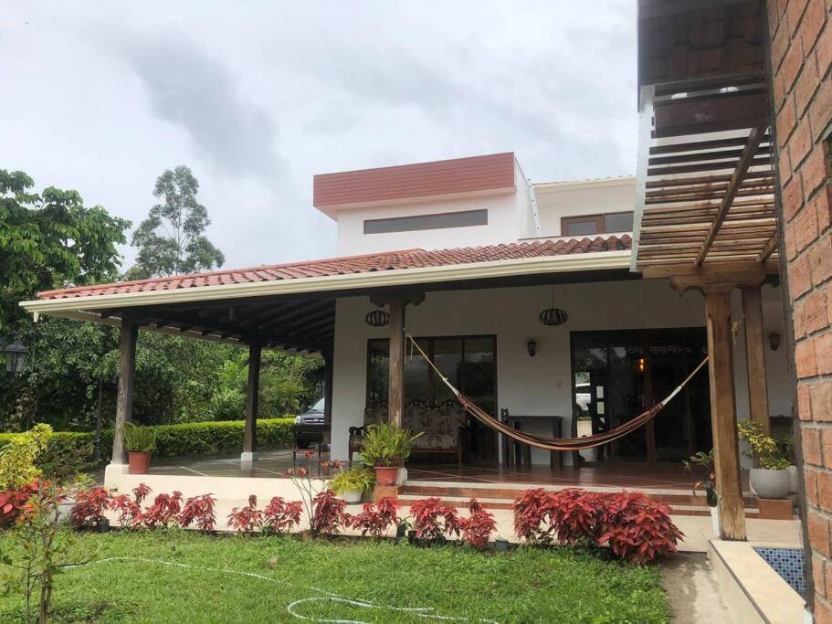 Casa Vacacional Buganvillas Malacatos Luaran gambar