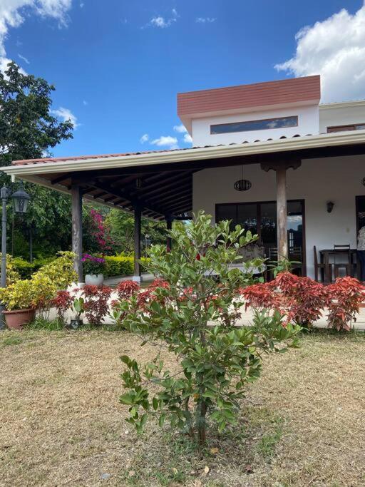 Casa Vacacional Buganvillas Malacatos Luaran gambar